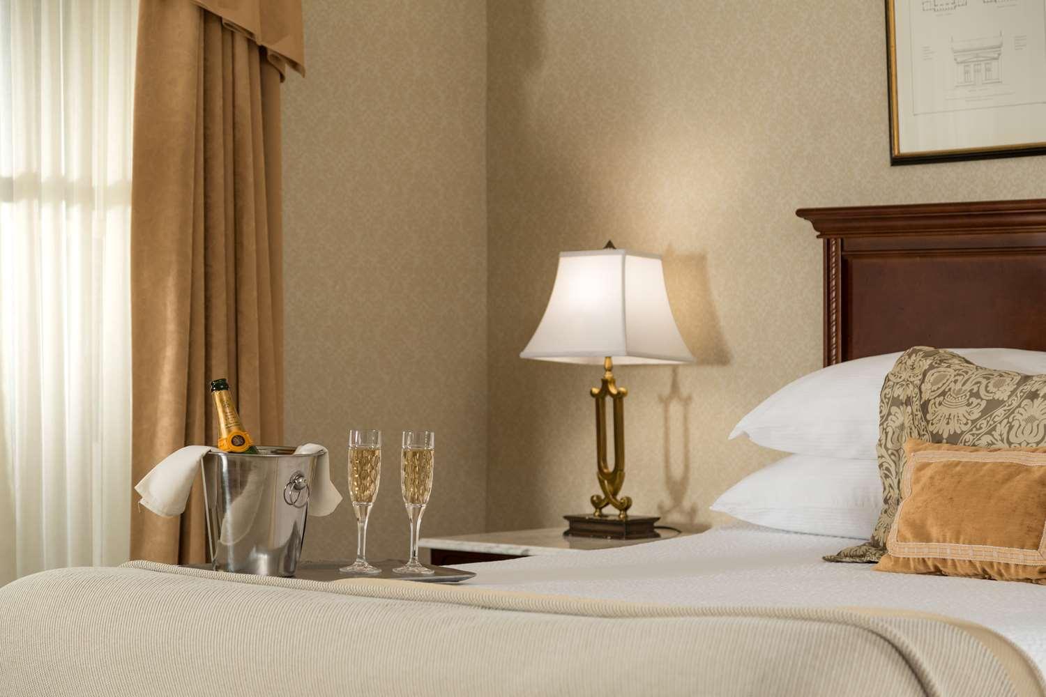 Linden Row Inn Richmond Bagian luar foto